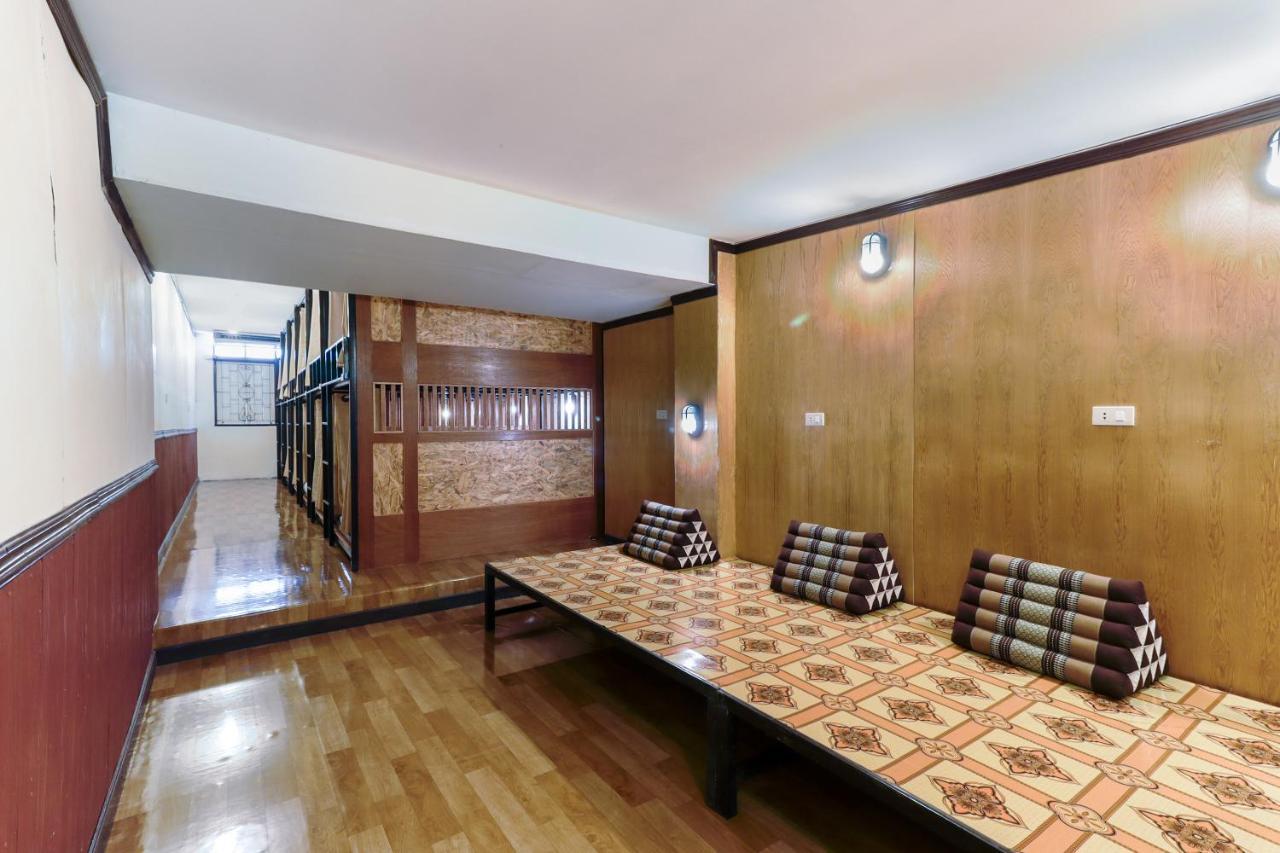 My Space Hostel Чіангмай Екстер'єр фото