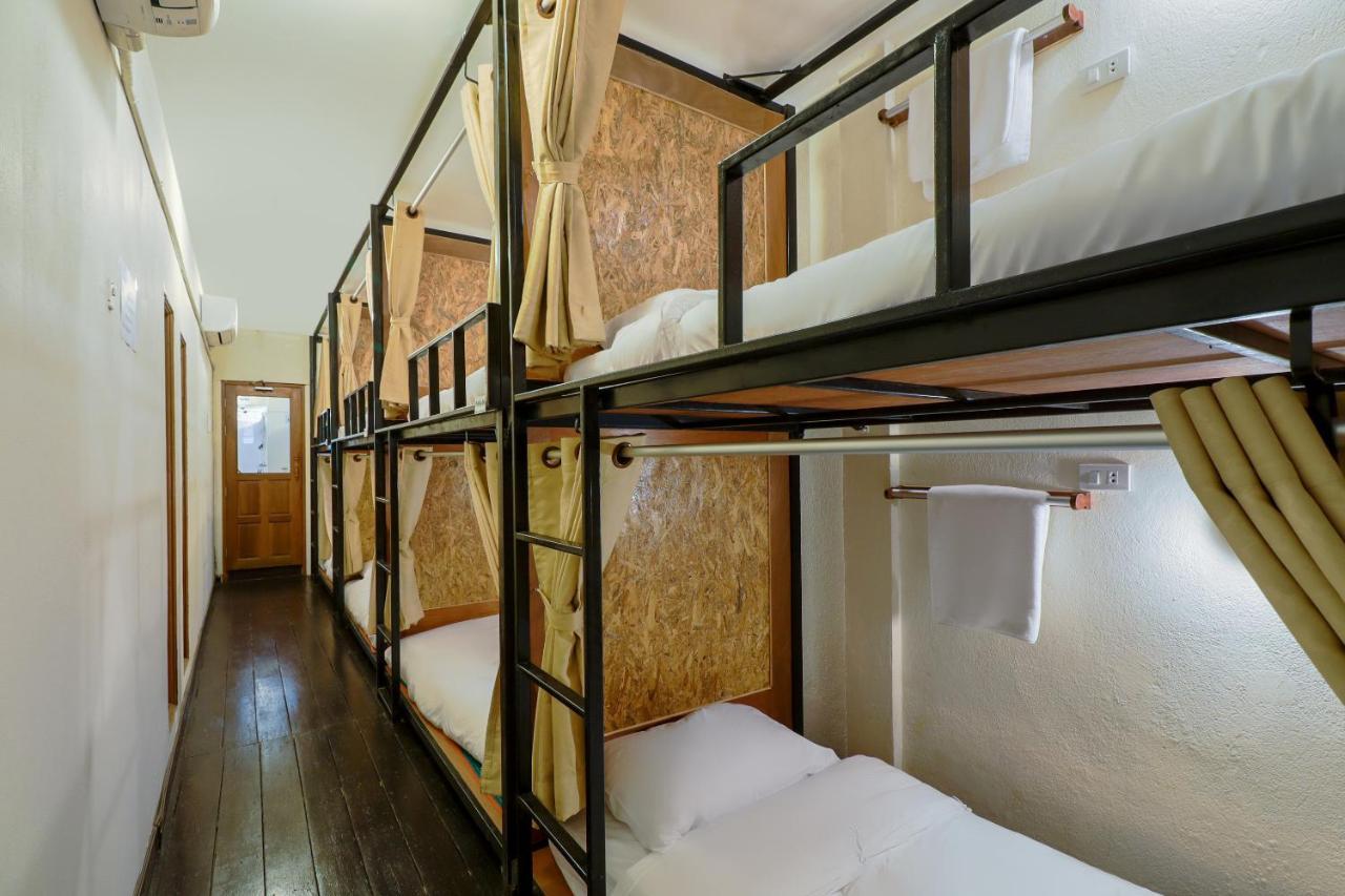 My Space Hostel Чіангмай Екстер'єр фото